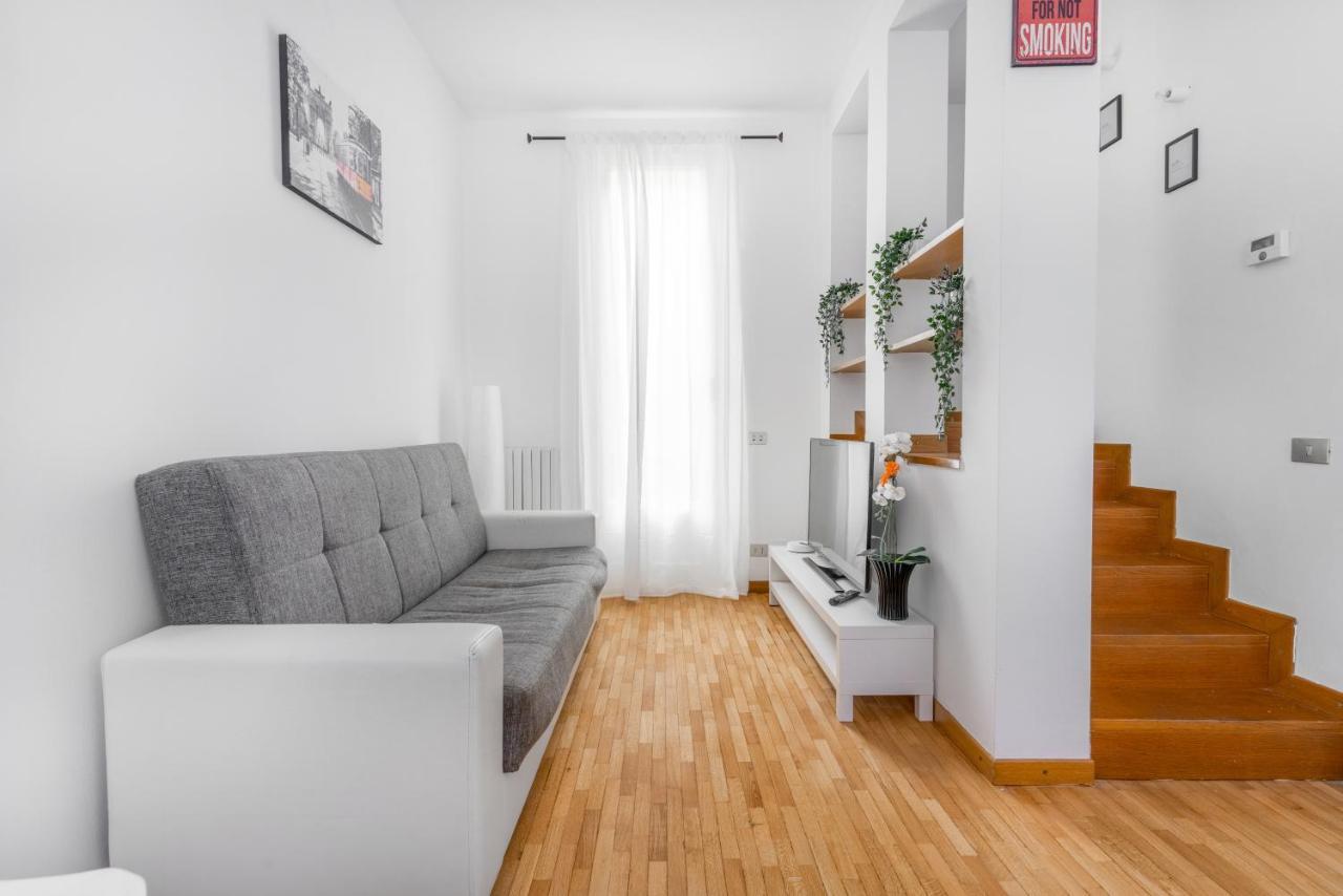 Duomo 7 Minuti Exclusive Apartment Vercelli Mailand Exterior foto